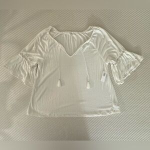 NWT Old Navy White Flowy Blouse with Tassels